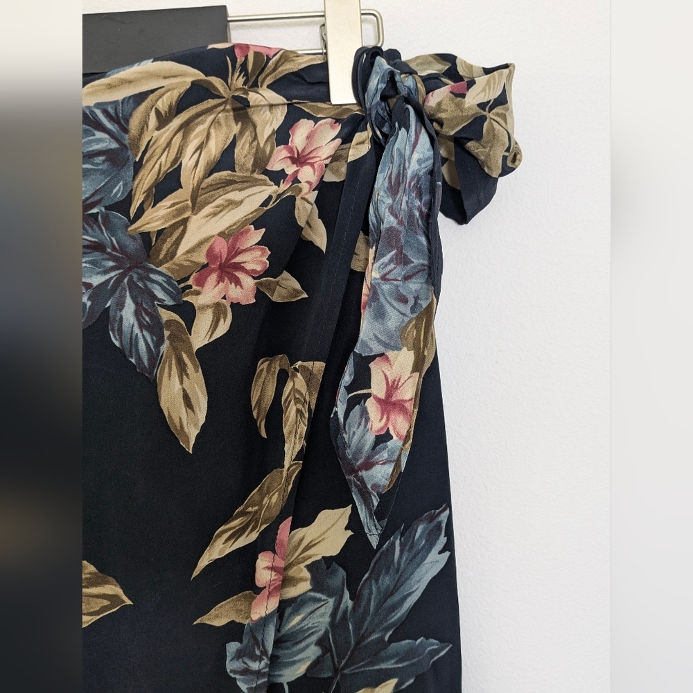 Vintage Rena Rowan From Saville 100% Silk Wrap Maxi Skirt Floral Blue size 12 - Picture 3 of 8